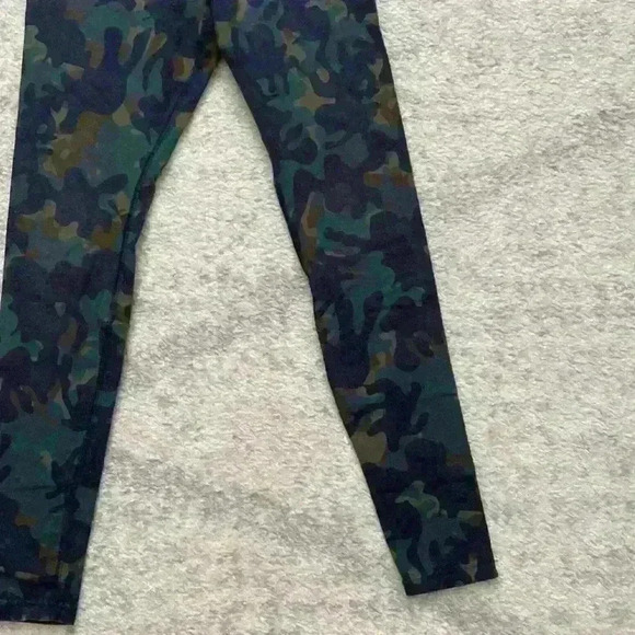 Nike Camo Leggings - Picture 3 of 5